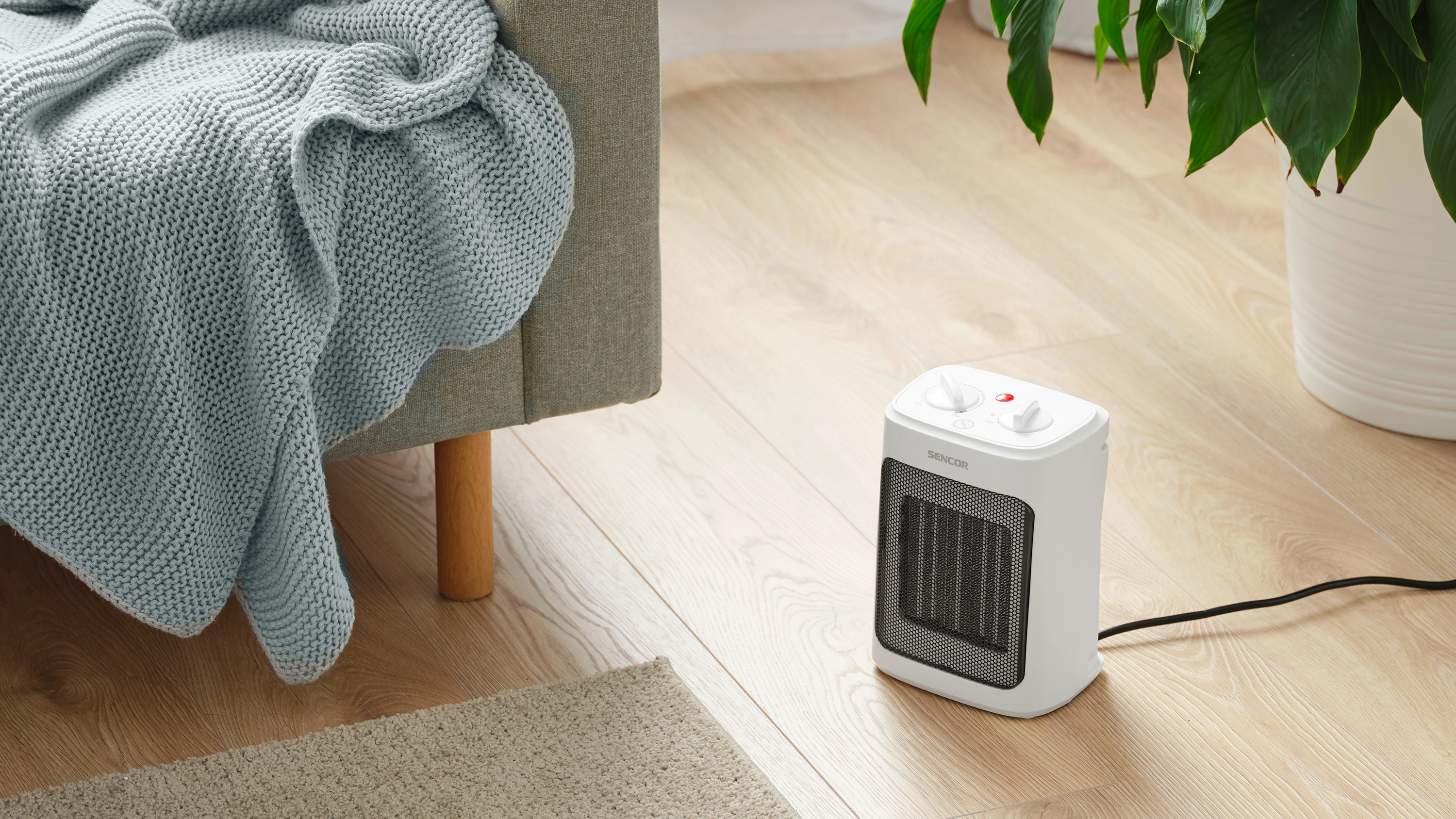 Sencor SFH 7600WH — Ceramiczne ogrzewanie mniejszego pokoju