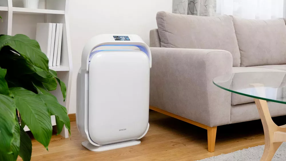 Sencor SHA 9400WH — SHA 9400WH w większym pokoju