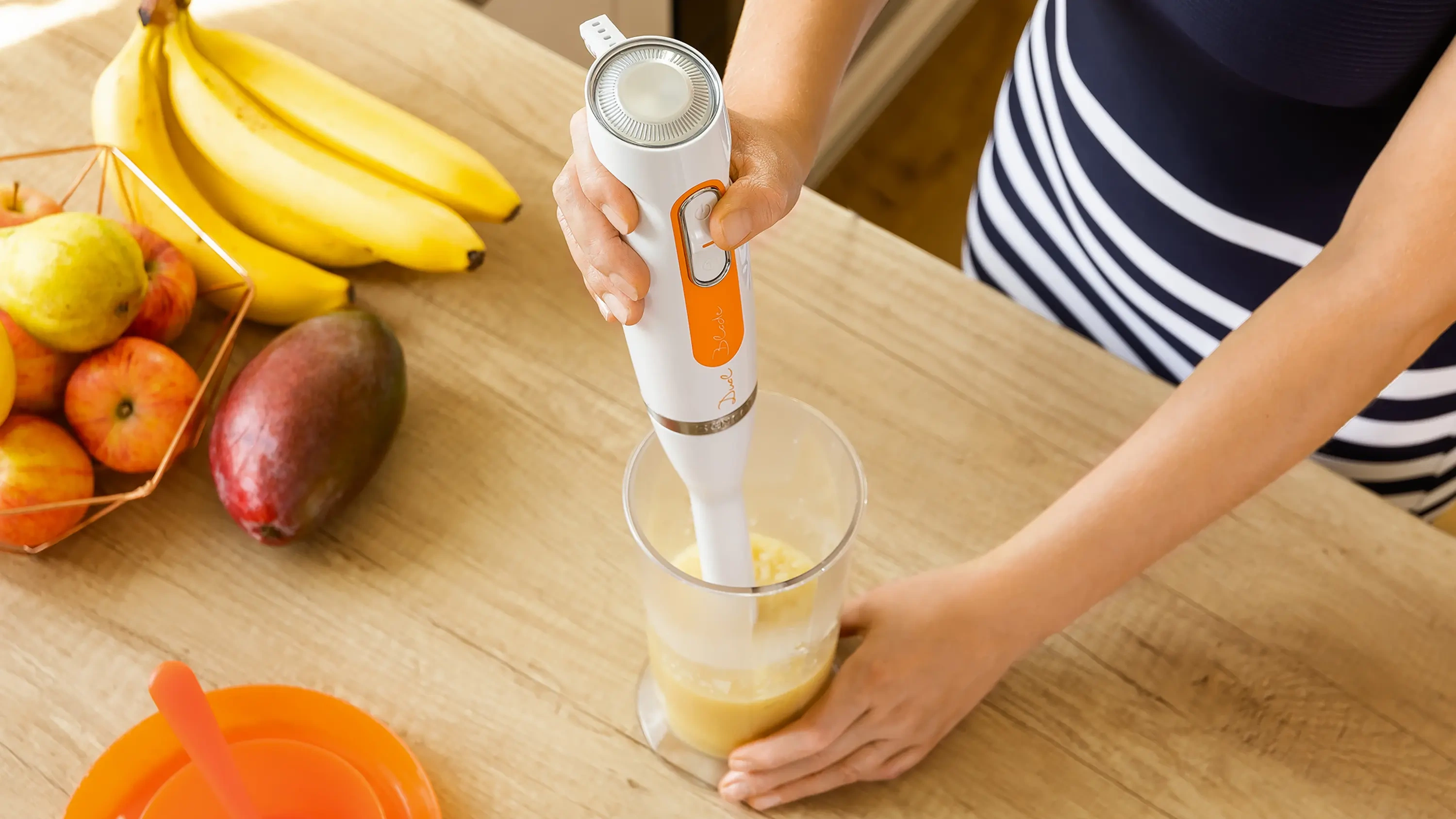 Sencor blender ręczny z funkcją turbo SHB 4211WH