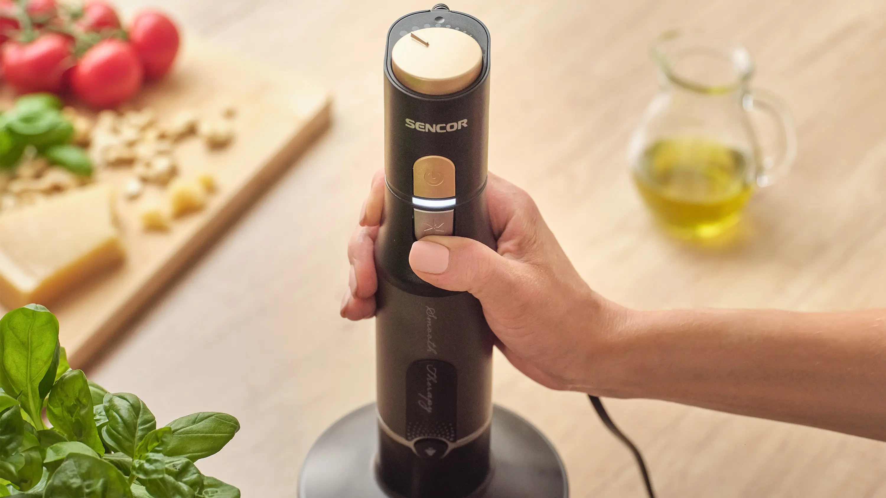 Sencor blender ręczny z tytanowymi nożami quadblade SHB 6442BK