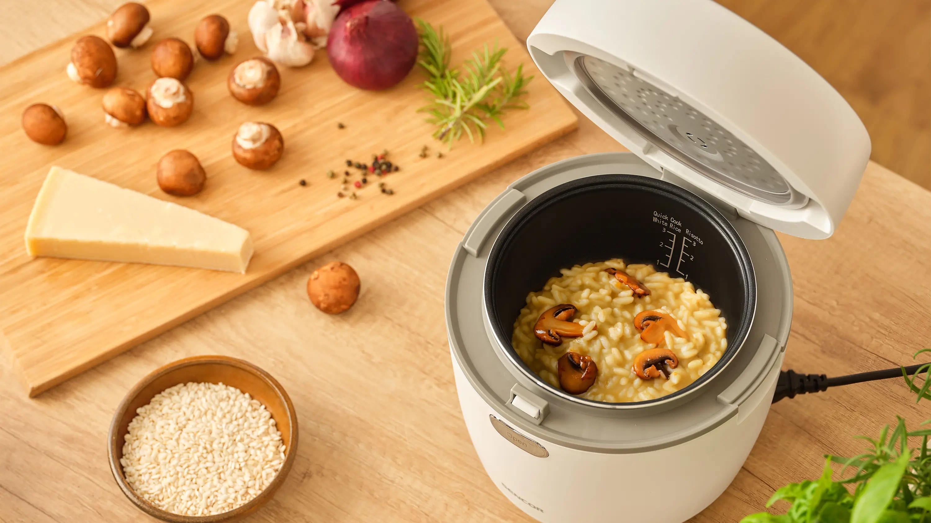Sencor ryżowar low carb z koszykiem do gotowania na parze SRM 0670WH