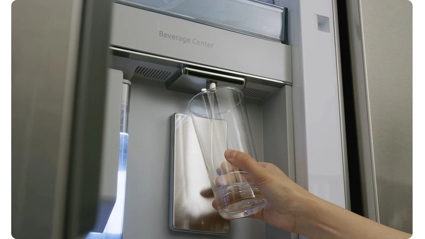 Samsung RF65DG960EB1EO — Beverage Center