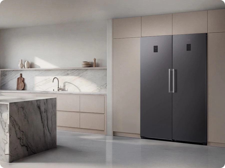 Samsung RZ70H32HEFEO — Prosta linia frontu