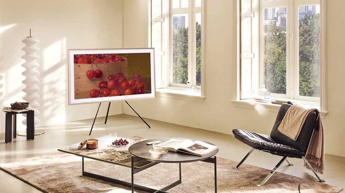 Samsung QE65LS03FWUXXH — The Frame w aranżacji wnętrza